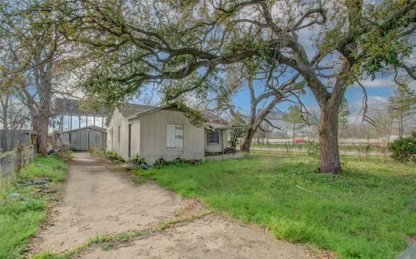 Houston, TX 77026,5305 Kashmere ST