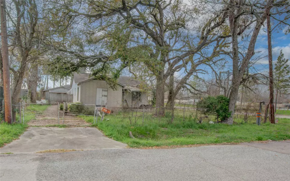 5305 Kashmere ST, Houston, TX 77026