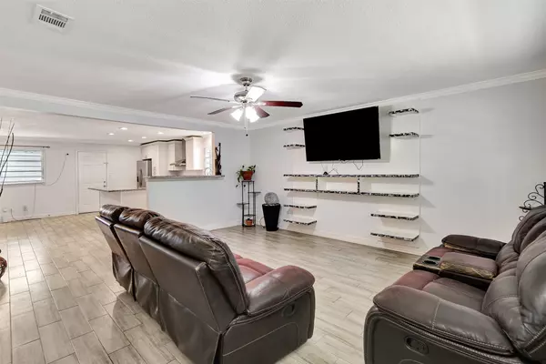 Houston, TX 77074,8314 Albacore DR