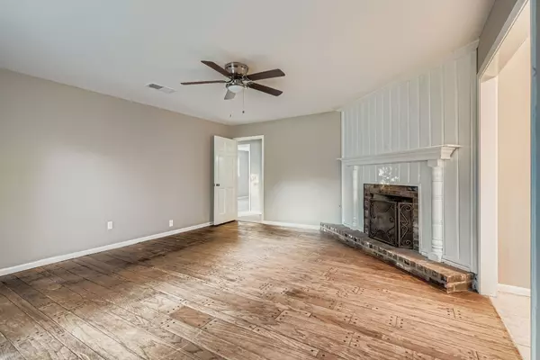 Cleveland, TX 77327,101 Pebble Springs LN