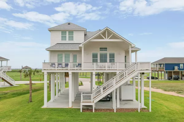 18414 Indian Beach Ct, Galveston, TX 77554