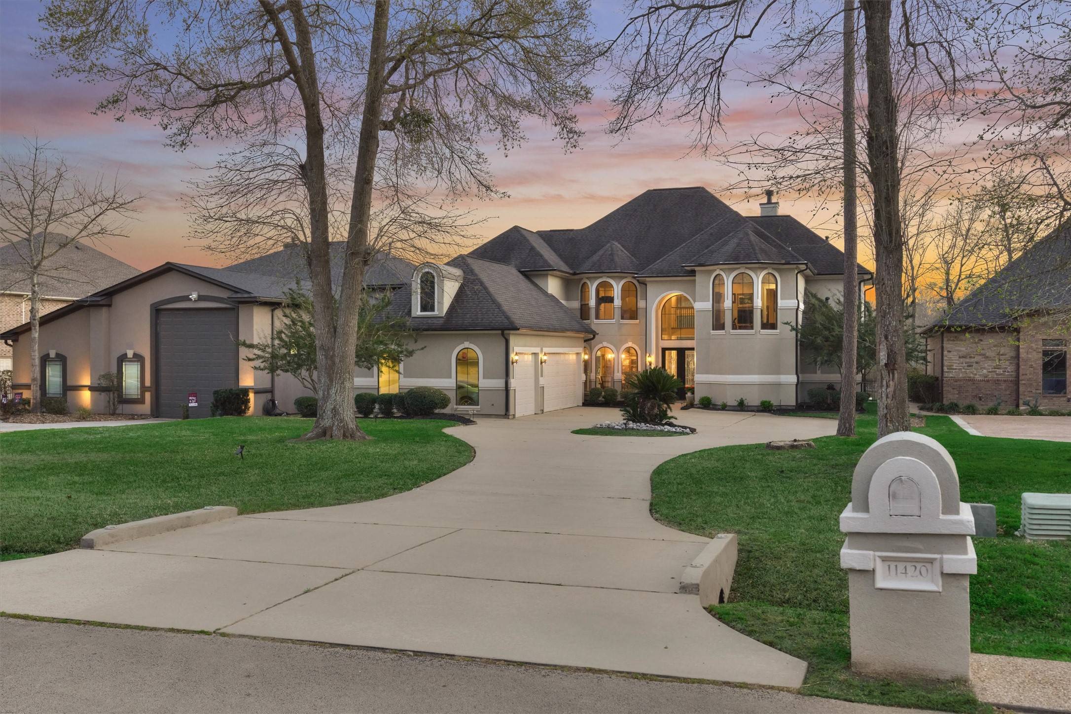 11420 Grand Pine DR, Montgomery, TX 77356