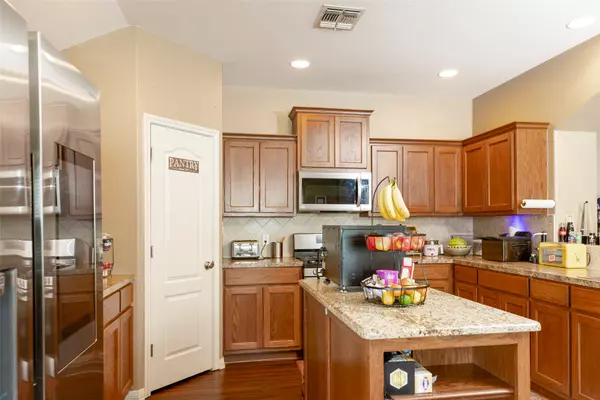 Victoria, TX 77901,319 Silverado TRL