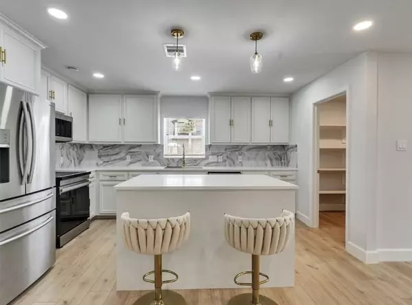 Houston, TX 77075,9003 Ledge ST