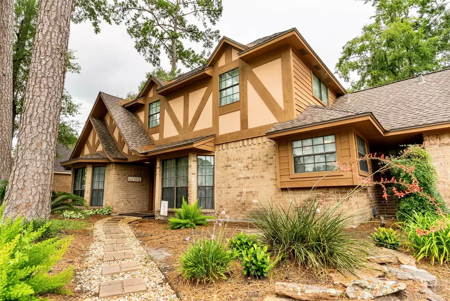 1514 Tournament CT, Crosby, TX 77532