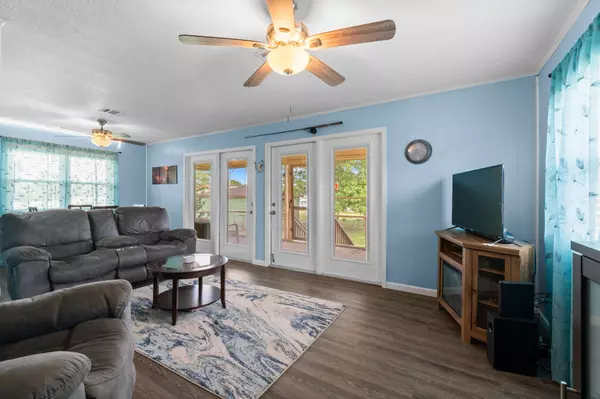 Point Blank, TX 77364,21 Clearview ST