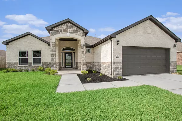 411 Wellshire DR, West Columbia, TX 77486