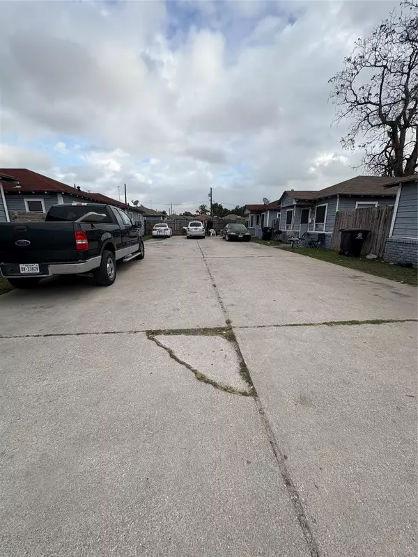 Houston, TX 77026,3540 Des Chaumes ST