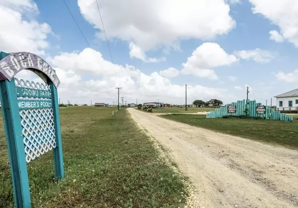 Palacios, TX 77465,591 E Red Snapper DR