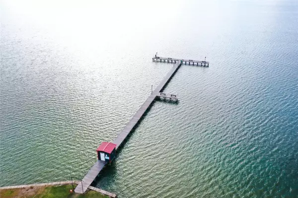 Palacios, TX 77465,591 E Red Snapper DR