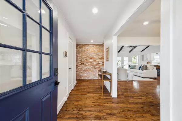 Houston, TX 77063,7811 Skyline DR