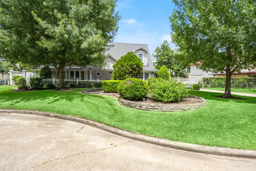 13106 Lookout Mountain CT, Houston, TX 77069