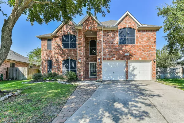 2502 Sun Glen DR, Pearland, TX 77584