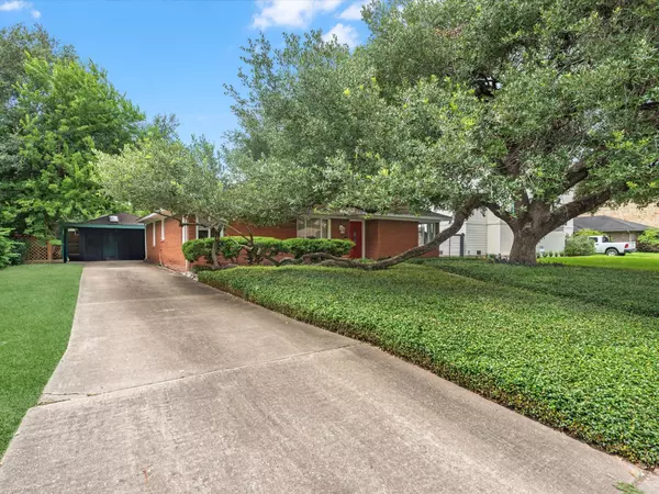 Houston, TX 77025,3718 Grennoch LN