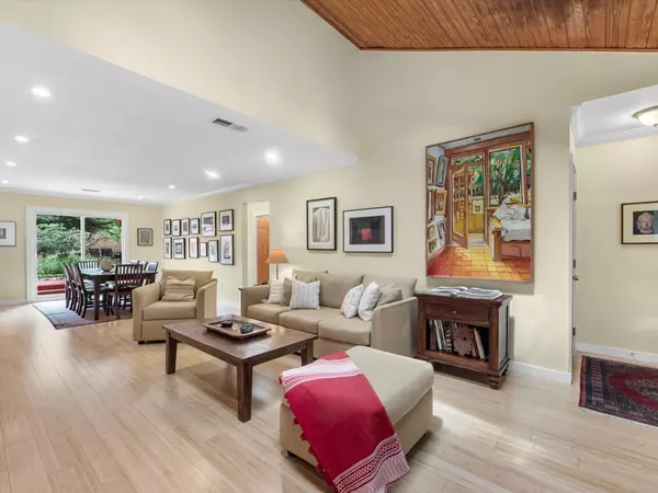 Houston, TX 77025,3718 Grennoch LN