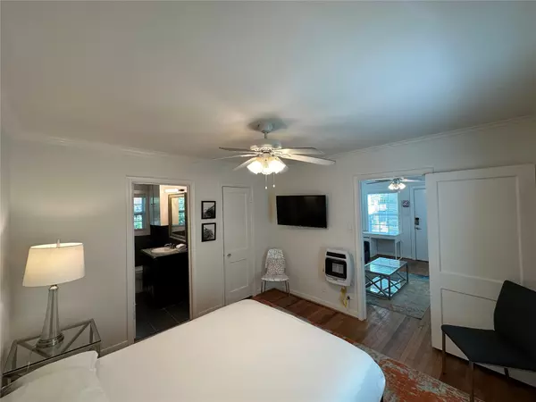 Houston, TX 77006,1639 Bonnie Brae ST