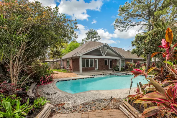 9802 Winchester Village CT,  Houston,  TX 77064