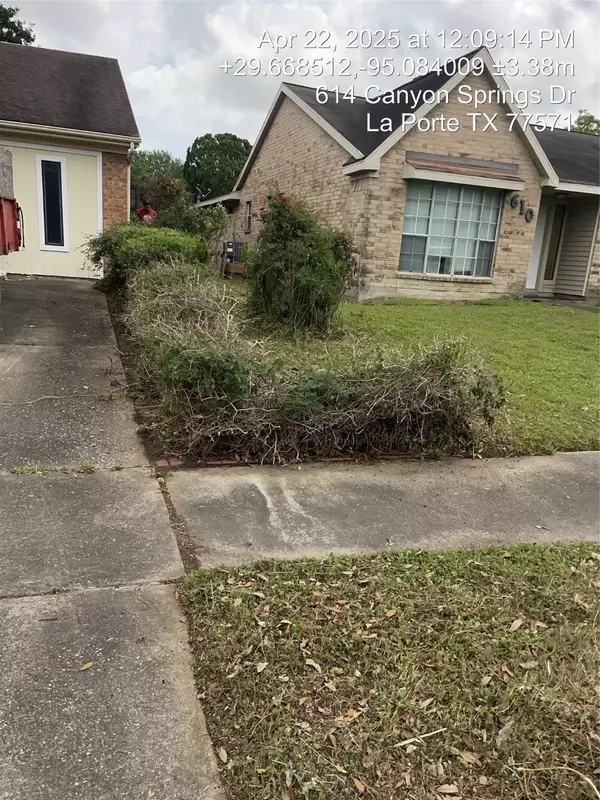 La Porte, TX 77571,614 Canyon Springs DR