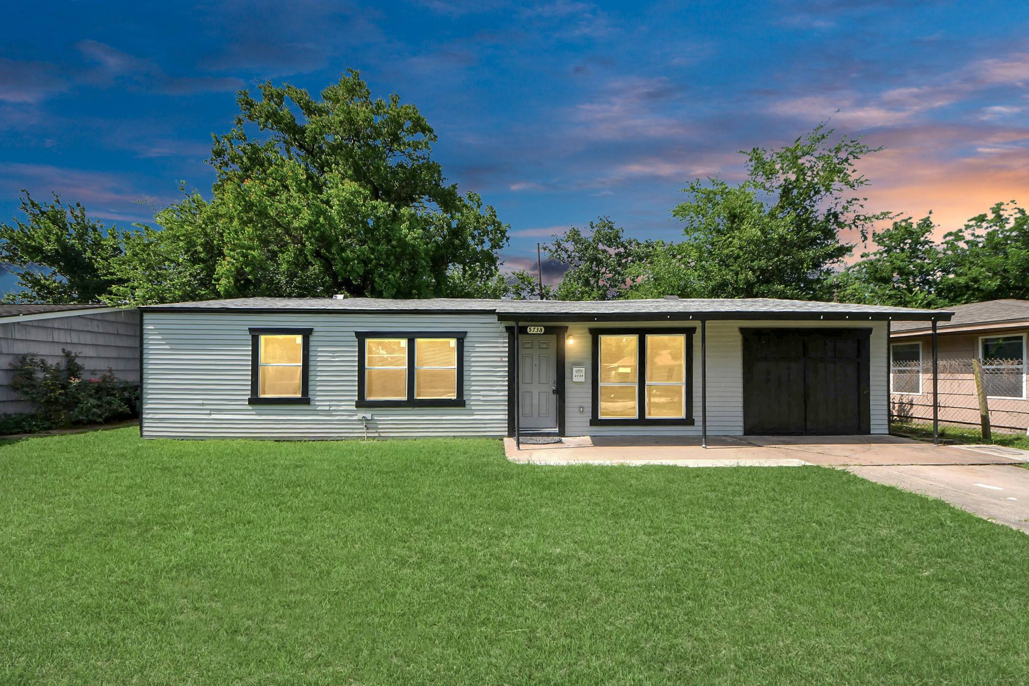 5738 Kenilwood DR, Houston, TX 77033