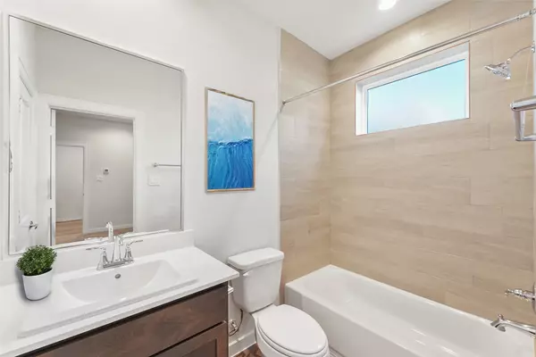 Houston, TX 77009,1013 Erin ST #U