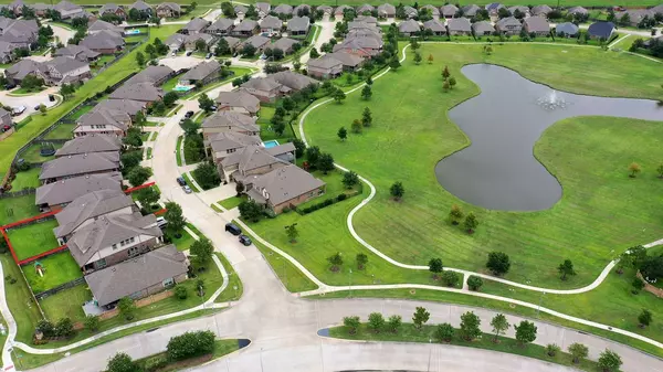 9411 Briscoe Bend LN,  Cypress,  TX 77433