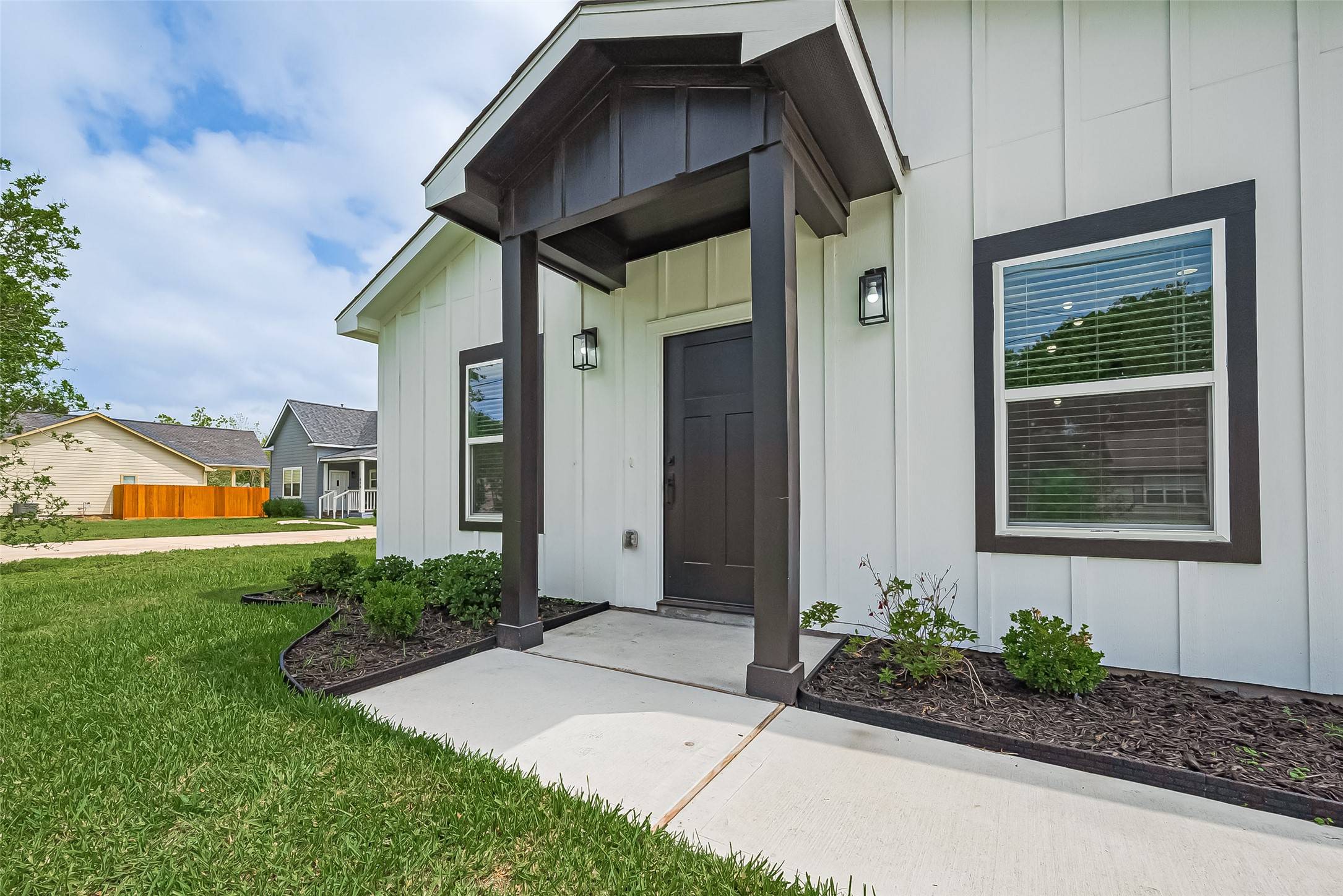 630 Silliman, Sealy, TX 77474