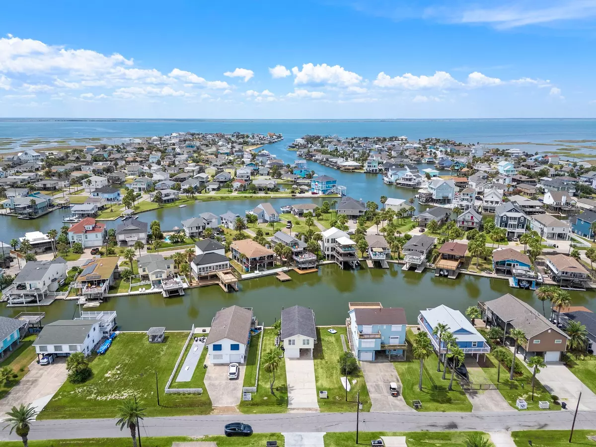 Jamaica Beach, TX 77554,16614 Bahama WAY