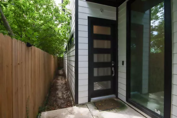 Houston, TX 77020,4206 Hershe ST