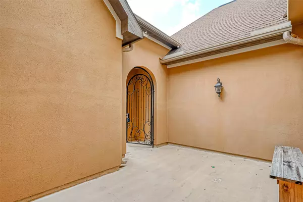 Iowa Colony, TX 77583,9819 Carver DR