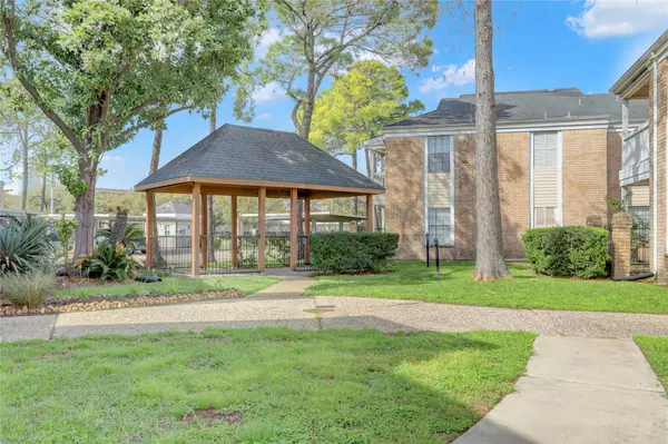 2750 Holly Hall ST #1910, Houston, TX 77054