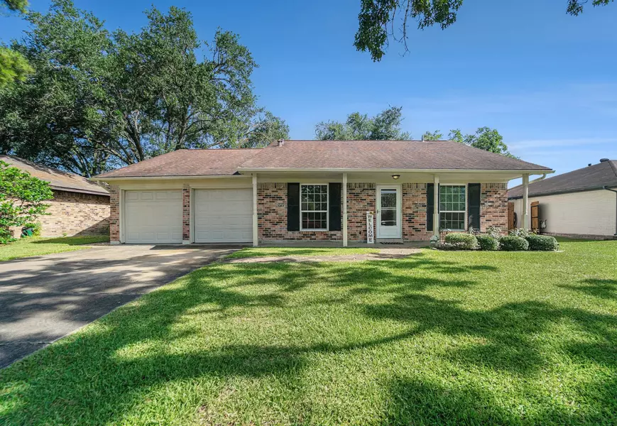 2118 Victoria Ct, League City, TX 77573