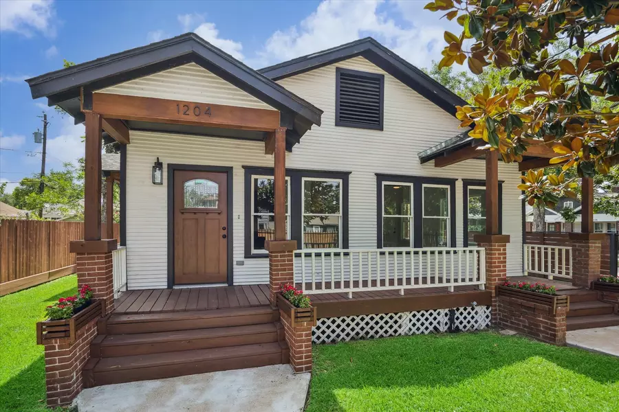 1204 Studewood ST, Houston, TX 77008