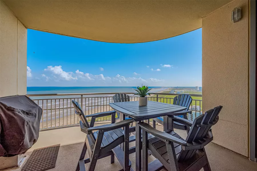 801 E Beach DR #TW2108, Galveston, TX 77550