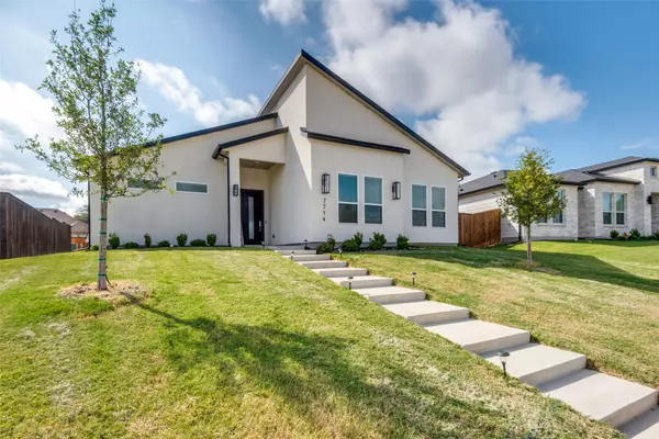 7714 Oak Garden TRL,  Dallas,  TX 75232