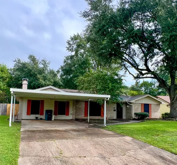 Beaumont, TX 77707,8610 Overhill LN