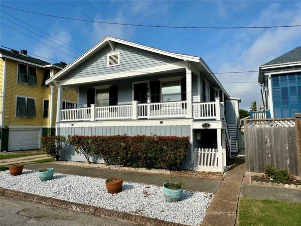 711 17th ST, Galveston, TX 77550