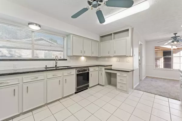 Houston, TX 77042,10614 Lynbrook DR