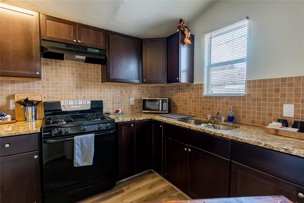 Houston, TX 77026,2010 Caplin ST #A