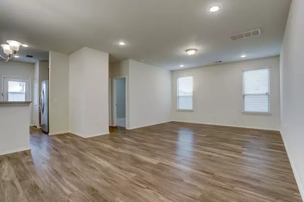 Houston, TX 77084,15803 Smithland DR