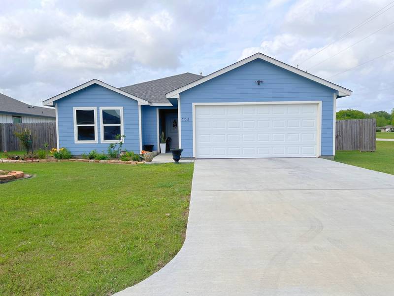 702 Flycatcher DR, Palacios, TX 77465