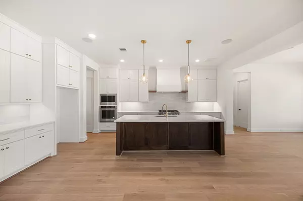 Houston, TX 77055,1957 Restridge DR