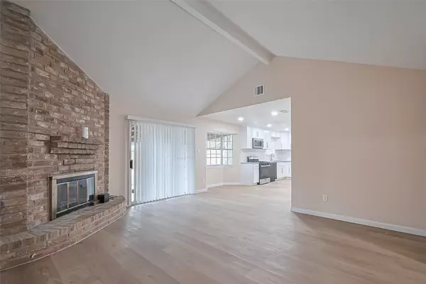 Pearland, TX 77581,1612 Sleepy Hollow DR