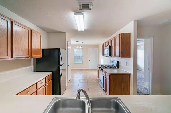 Cypress, TX 77433,19122 Yaupon Mist DR