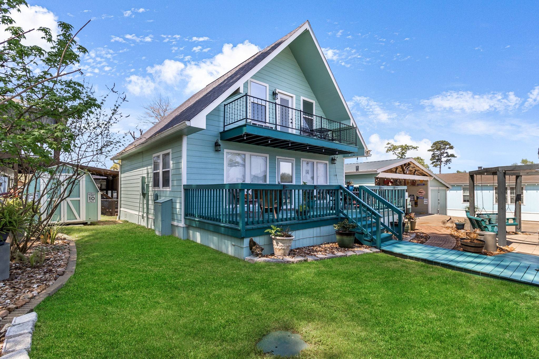 320 E Woodland Shores DR,  Point Blank,  TX 77364