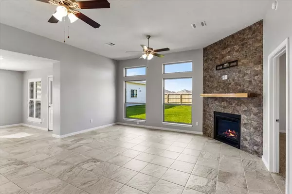 League City, TX 77573,2110 Yavapai