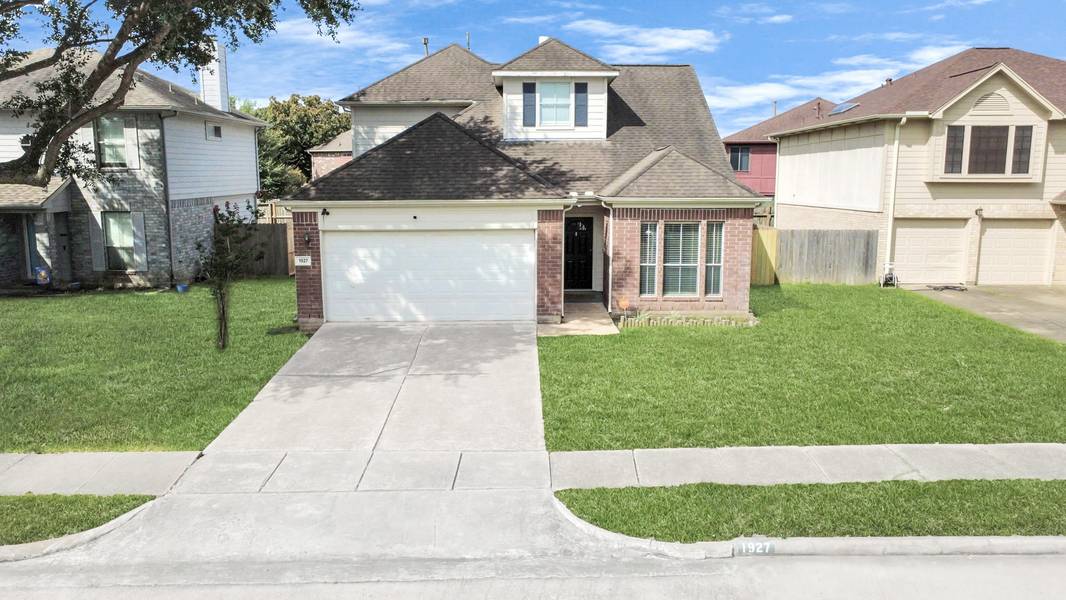 1927 Woodland Hills DR, Missouri City, TX 77489