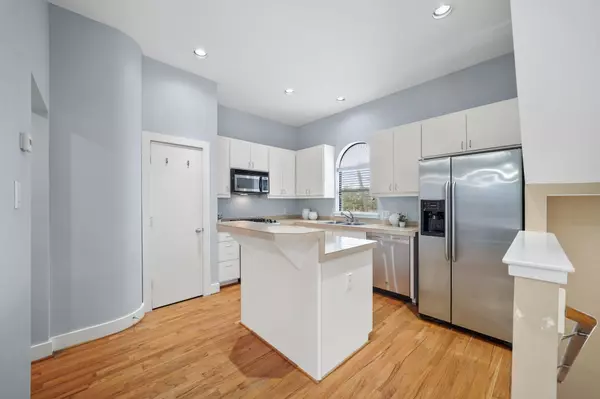 Houston, TX 77025,3724 Omeara DR