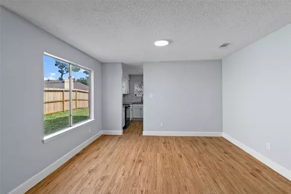 Houston, TX 77084,19718 Lake Hollow LN