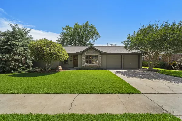 5471 Birdwood RD, Houston, TX 77096