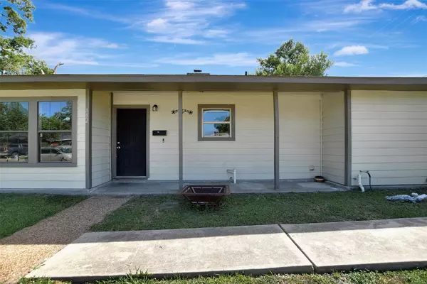 Pasadena, TX 77502,802 Littlejohn CT